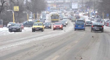 Cum trebuie să circulăm iarna pentru a evita evenimentele rutiere nefericite